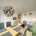 - Haus H, App 0h0301 *